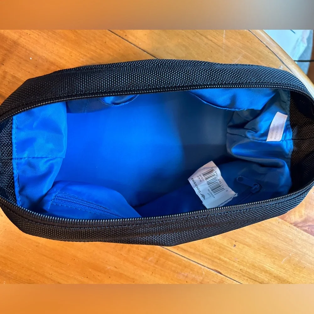 Dockers Men’s Black Travel Vacation Zipper Bag with matching Grooming Set.